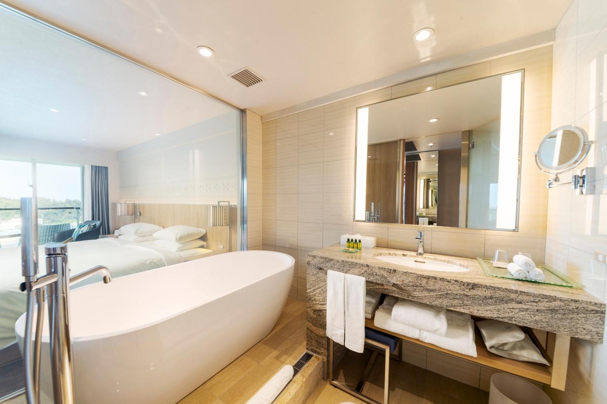 Renaissance Okinawa Resort Онна Номер фото